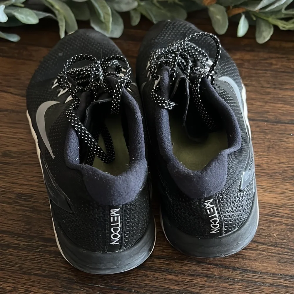 Nike Metcons 3 | black/white | size 9